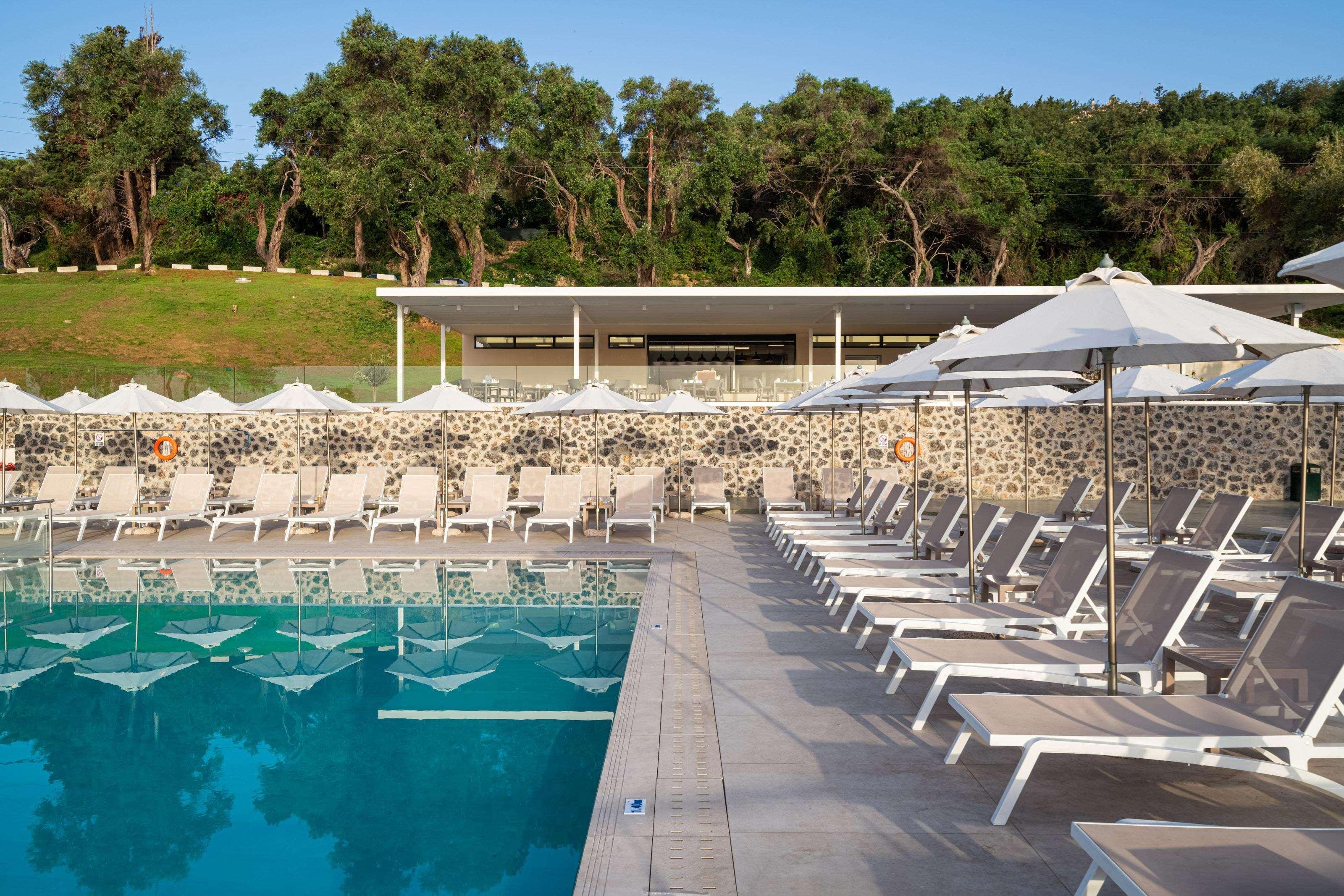 Aeolos Beach Resort 가스투리온 외부 사진